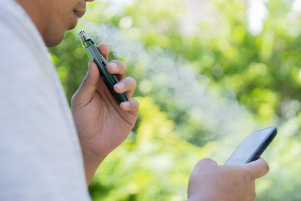 Kyrgyzstan&rsquo;s Vape Ban: Clean Lungs or Dirty Lobbying?